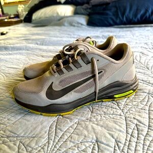 Nike “Lunar Edge Lunarlon” athletic